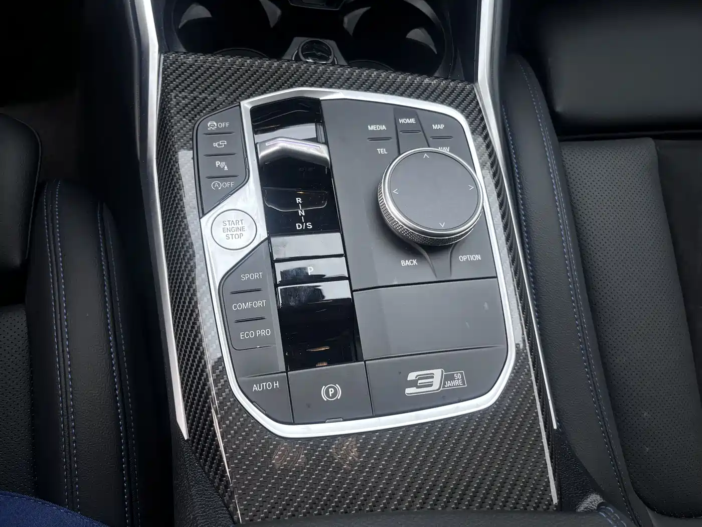 BMW 3 Series 2025 330Li 50th Anniversary Limited Edition фото 12