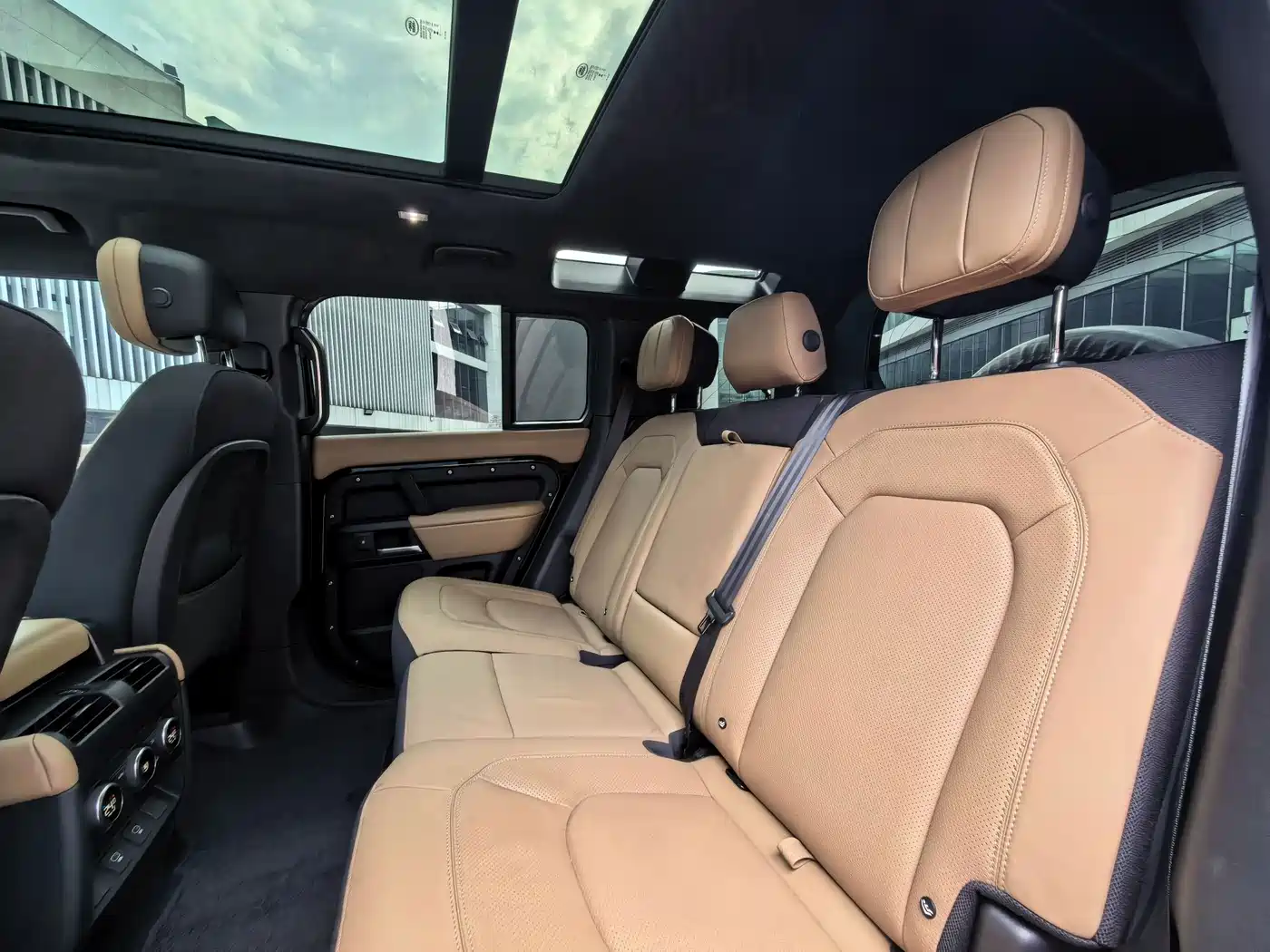 Land Rover Defender 2025 2025 110 3.0T P400 -Dynamic HSE
