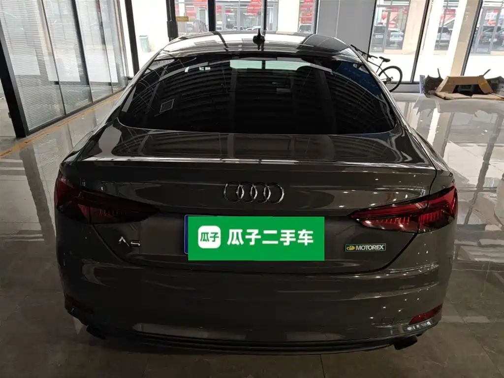 Audi A5 (Import) 2019 Sportback 40 TFSI Fashion фото 6
