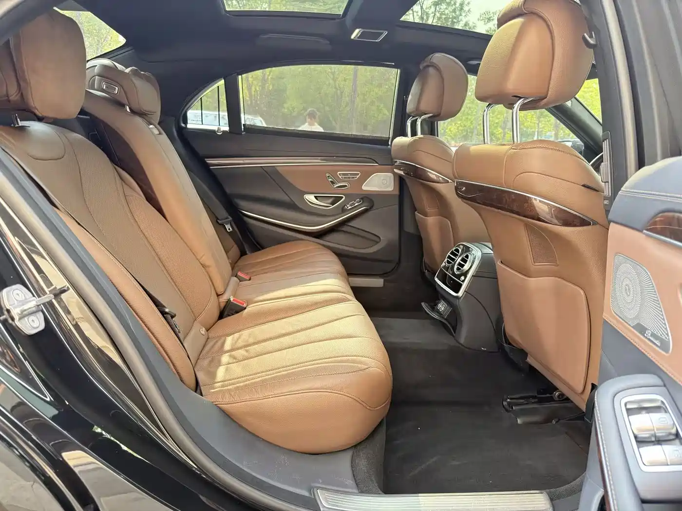 Mercedes-Benz S-Class 2020 S 350 L Premium Edition Collector's Version фото 23