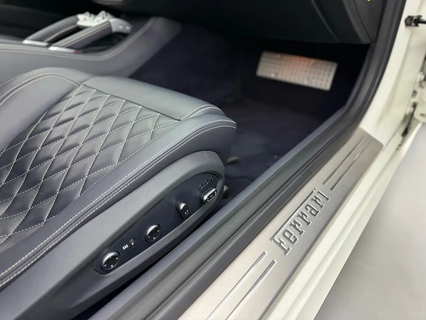 Ferrari FF 2014 2012 6.3L V12