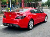 Photo 8 - Hyundai Genesis Coupe