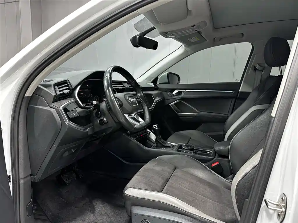 Audi Q3 2022 35 TFSI Fashion Dynamic фото 10