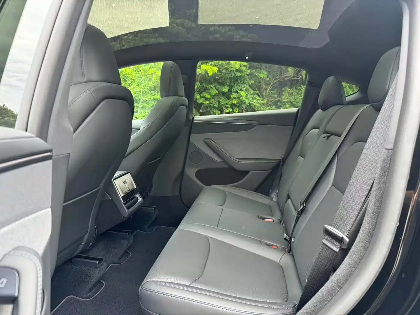 Tesla Model Y 2026 2026 Rear-Wheel Drive