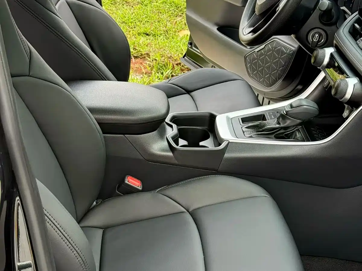 Toyota Wildlander 2023 2.0L CVT FWD Urban фото 6