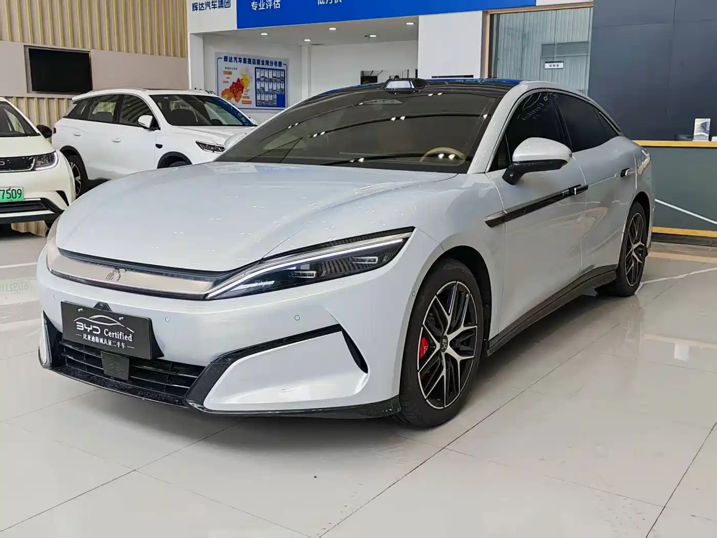 BYD Han L 2025