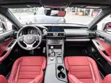 Фото 13 - Lexus IS