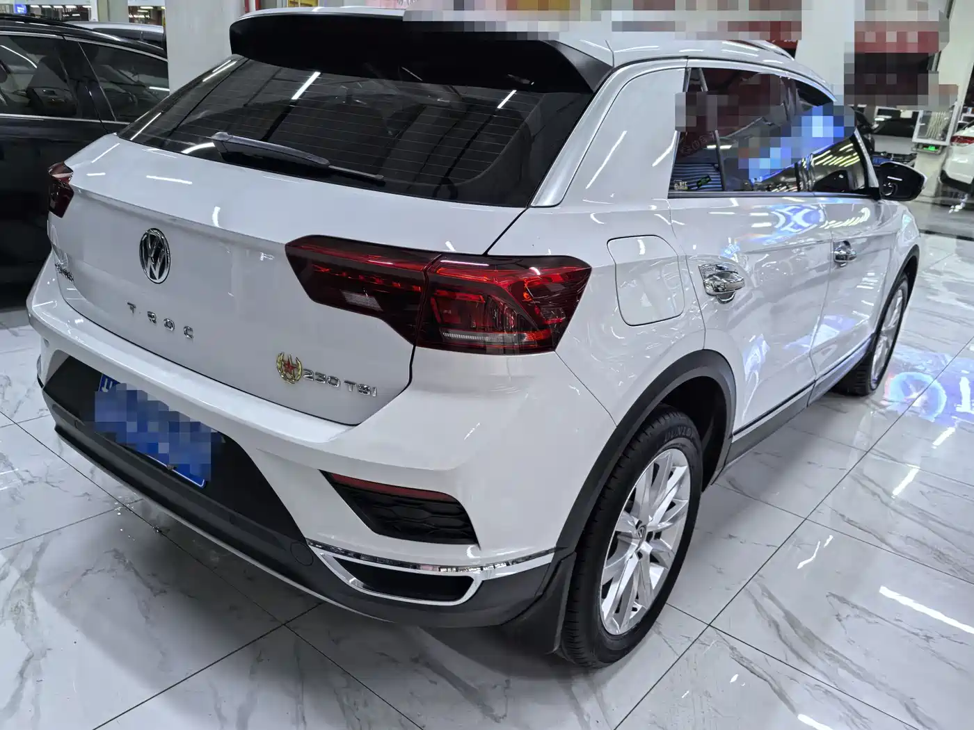 Volkswagen T-ROC 2020 230TSI DSG 2WD Progressive фото 6