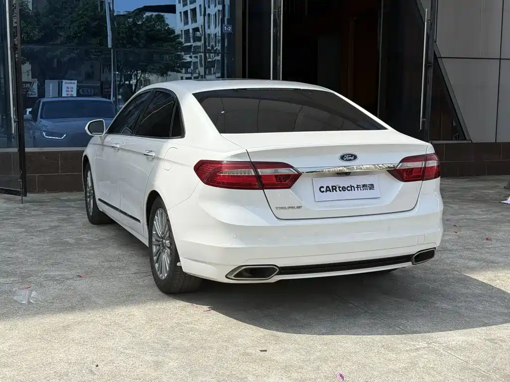 Ford Taurus 2016 2015 EcoBoost 245 Luxury
