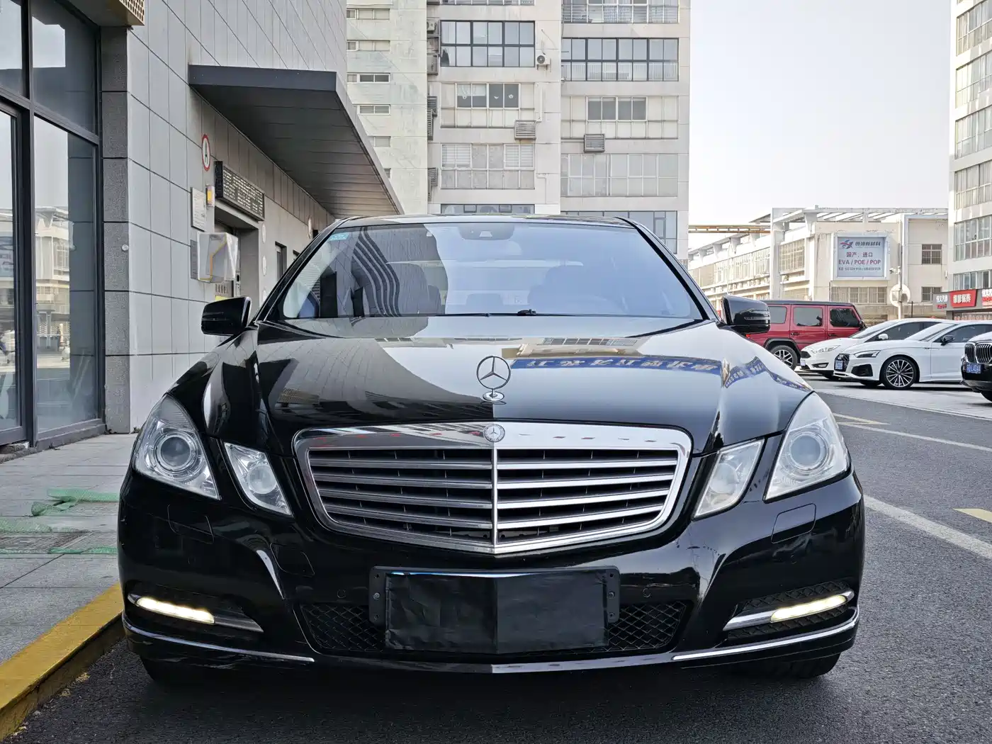 Mercedes-Benz E-Class 2012 E 300 L Elegance Model фото 2