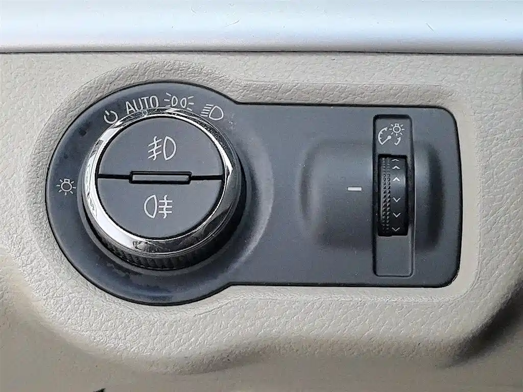 Buick GL8 2013 3.0L XT Luxury Business Flagship Edition фото 21