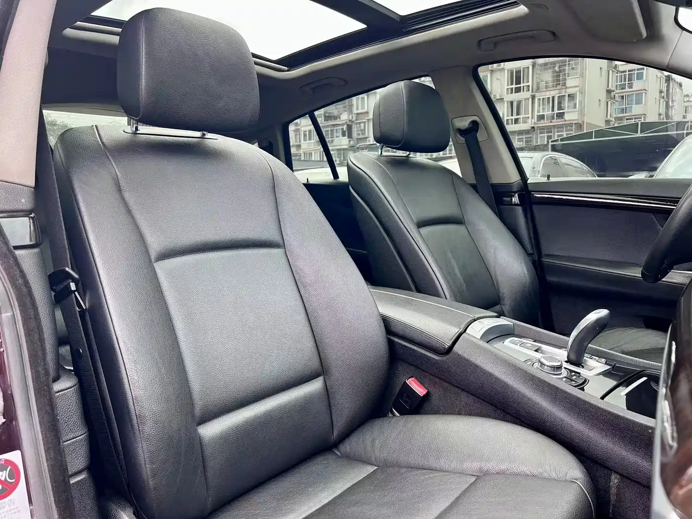 BMW 5 Series GT 2012 2013 535i Leadership