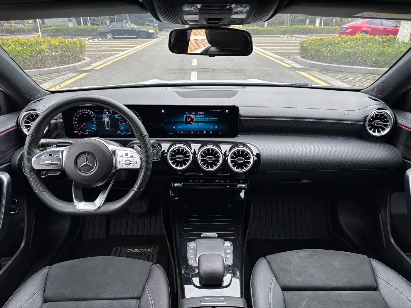 Mercedes-Benz A-Class 2021 A 200 L Sport Sedan Fashion Edition фото 8