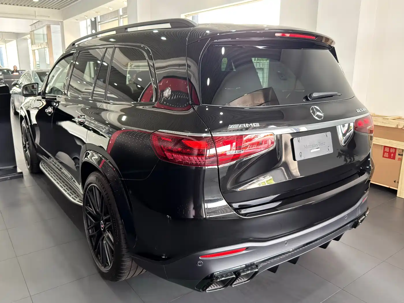 MERCEDES-BENZ GLS AMG