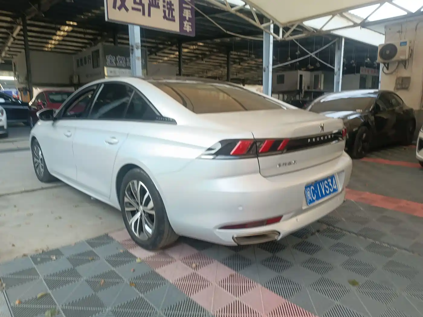 PEUGEOT 508
