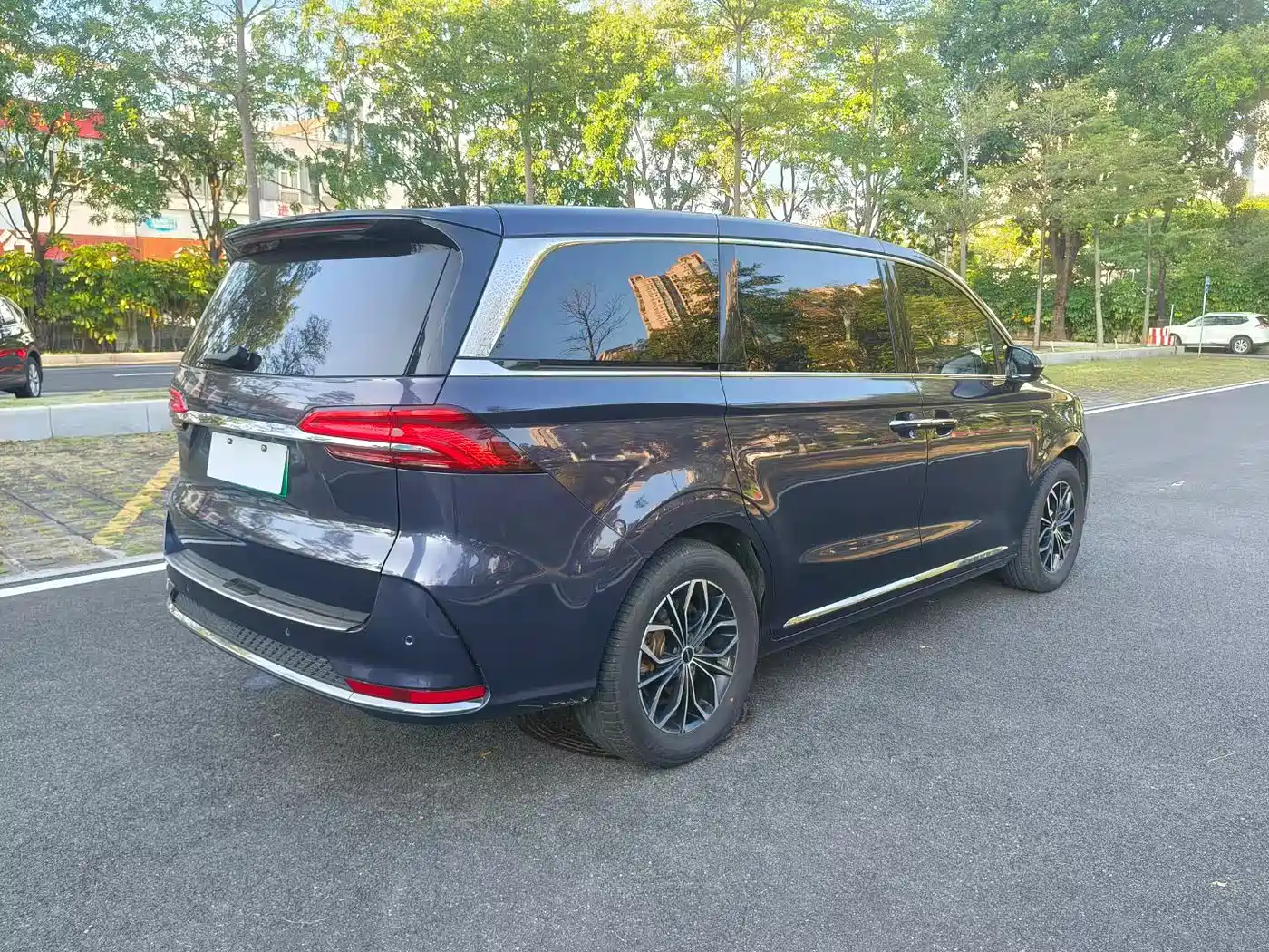 ROEWE IMAX8 NEW ENERGY