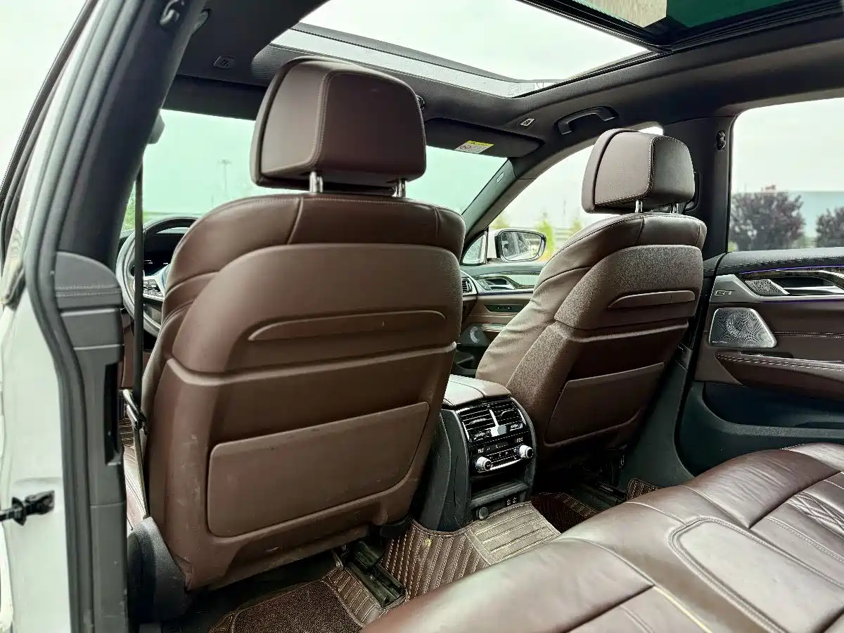 BMW 6 Series GT 2021 630i M Sport Grand Tourer Edition фото 28