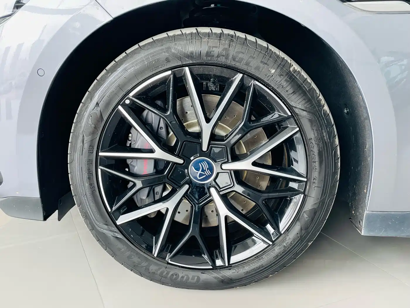 BYD Han 2024 EV Glory Edition 610KM AWD Celestial Eye Smart Driving фото 4
