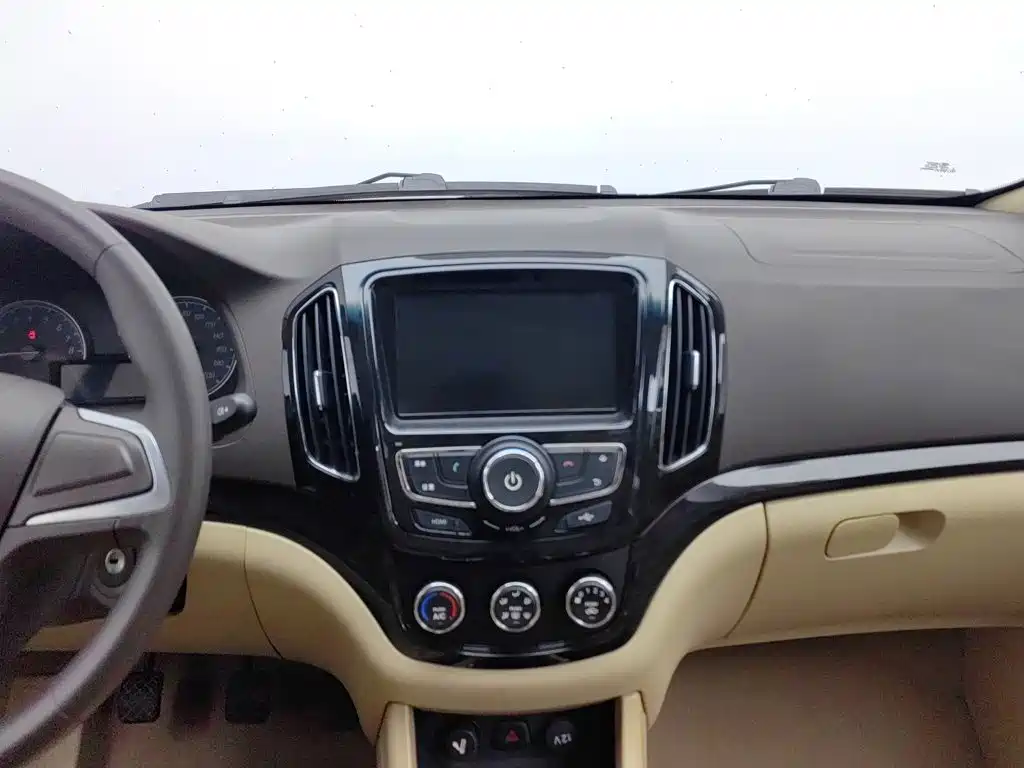 Baojun 730 2014 2014 1.5L Manual Comfort 7-seater