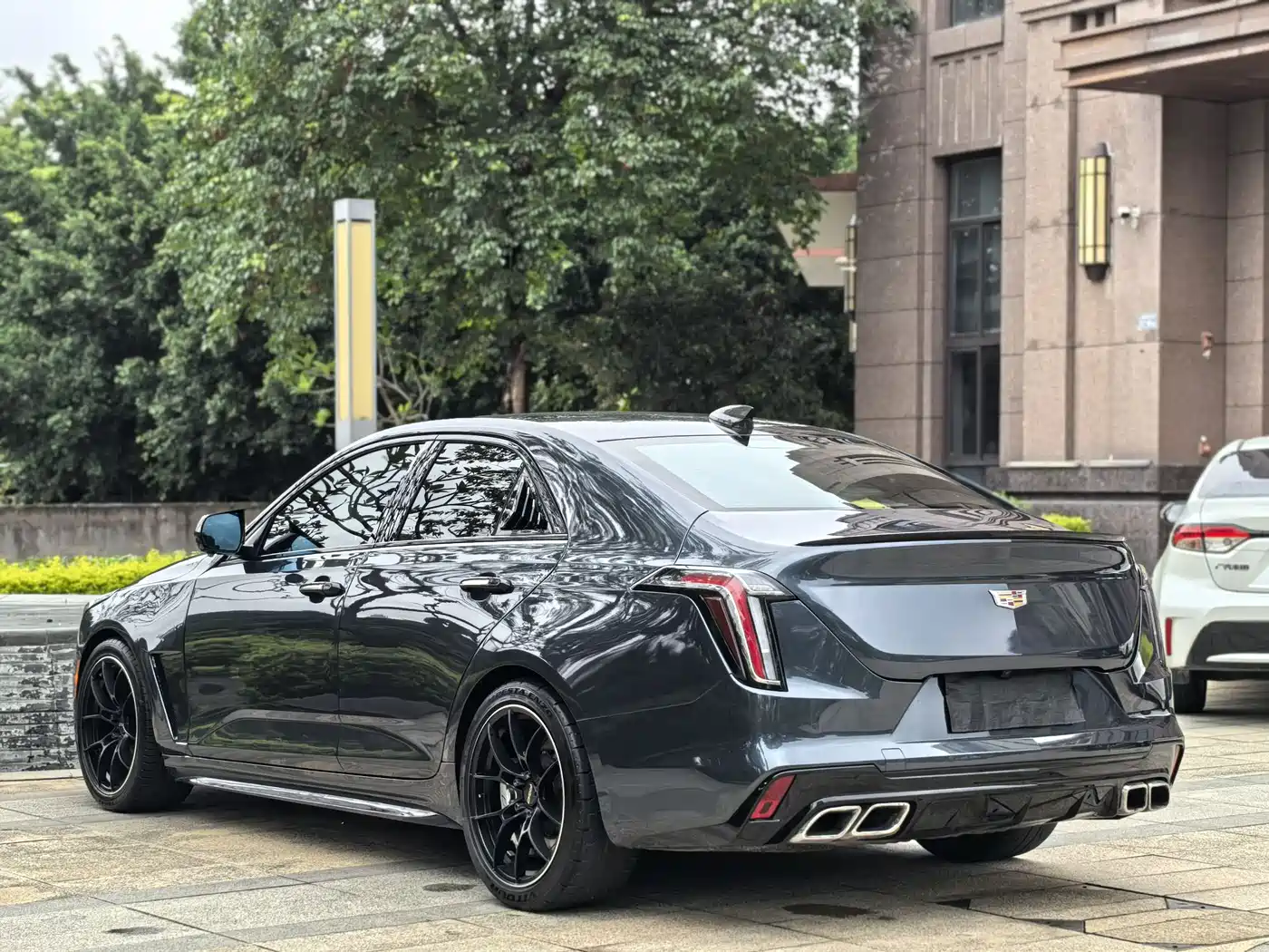 Cadillac CT4 2021 28T Premium Edition фото 15