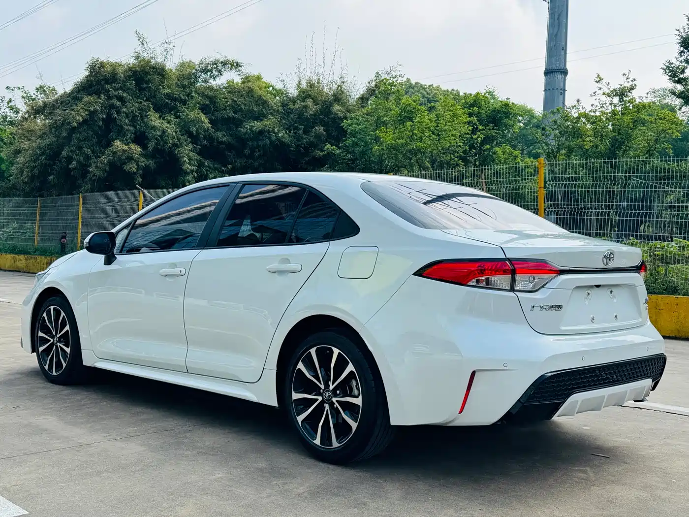 Toyota Levin 2021 185T CVT Sport Edition фото 16