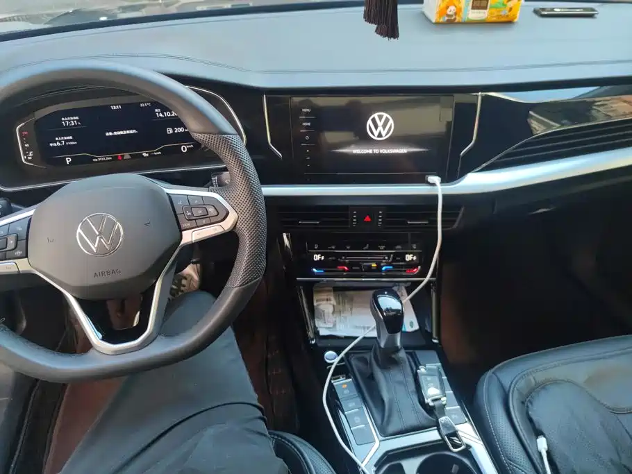 Photo 12 - Volkswagen Passat