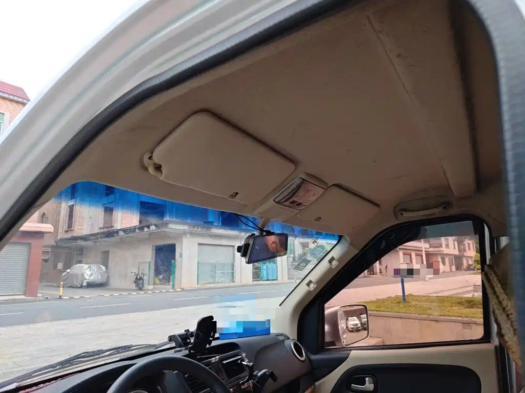 Changan Kaicheng Changan Ruixing M80 2019 2018 1.5L Revised Comfort Model CNG Van Flat Roof Tailgate 4G15S