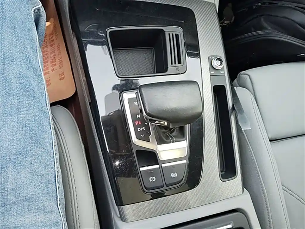 Audi Q5L 2021 40 TFSI Luxury Dynamic фото 14