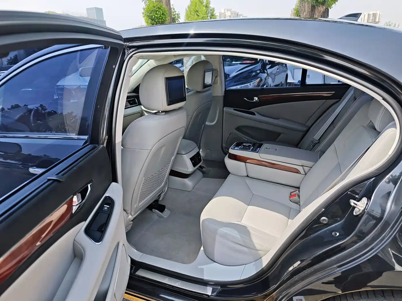 Hongqi H7 2015 2.0T Luxury фото 8