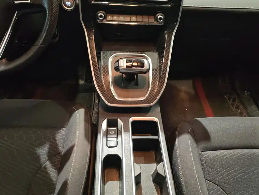 Haval M6 2024 2023 PLUS 1.5T DCT Elite Smart Connect