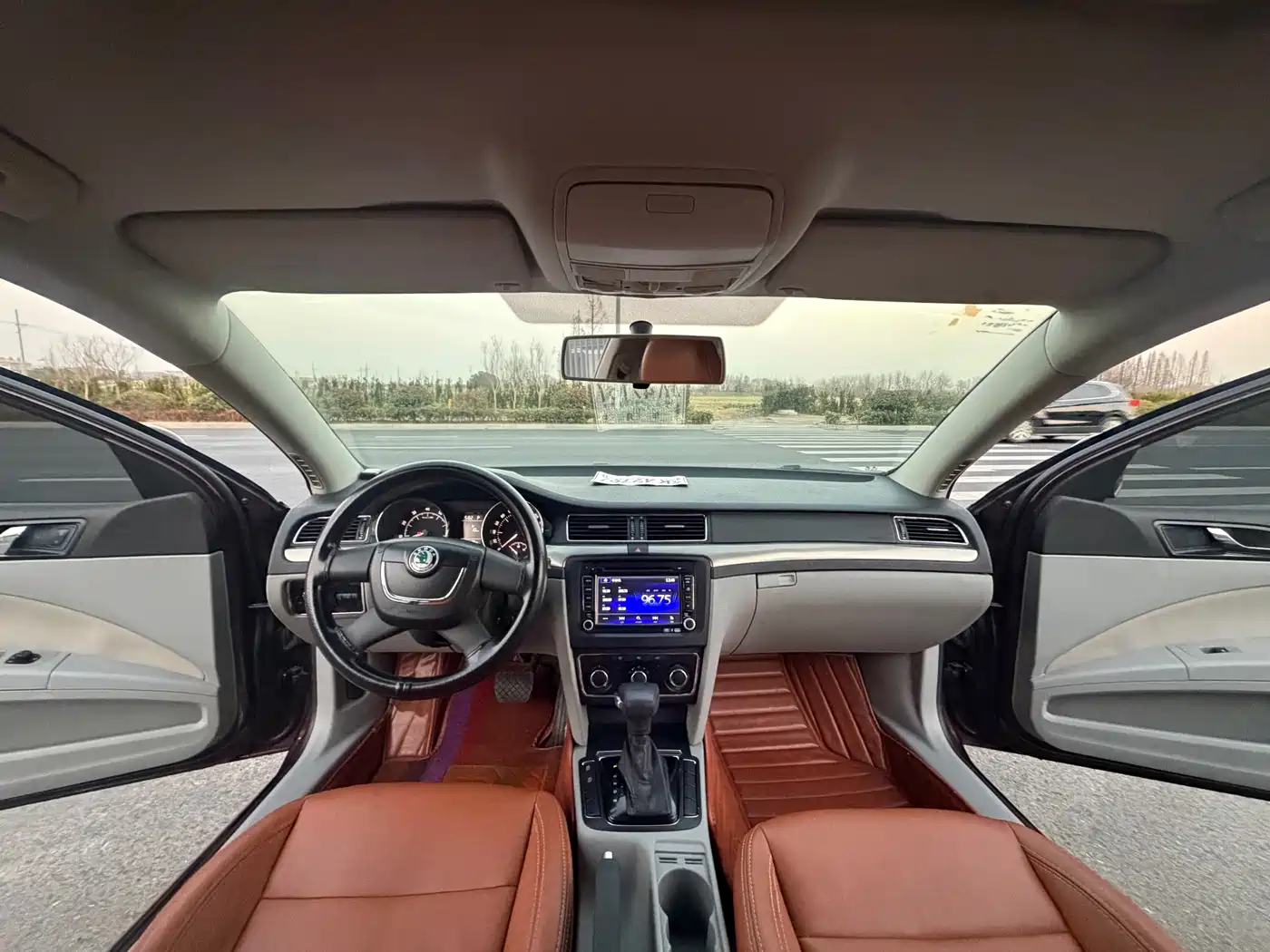 Škoda Superb 2012 1.4TSI DSG Elegance Edition фото 5