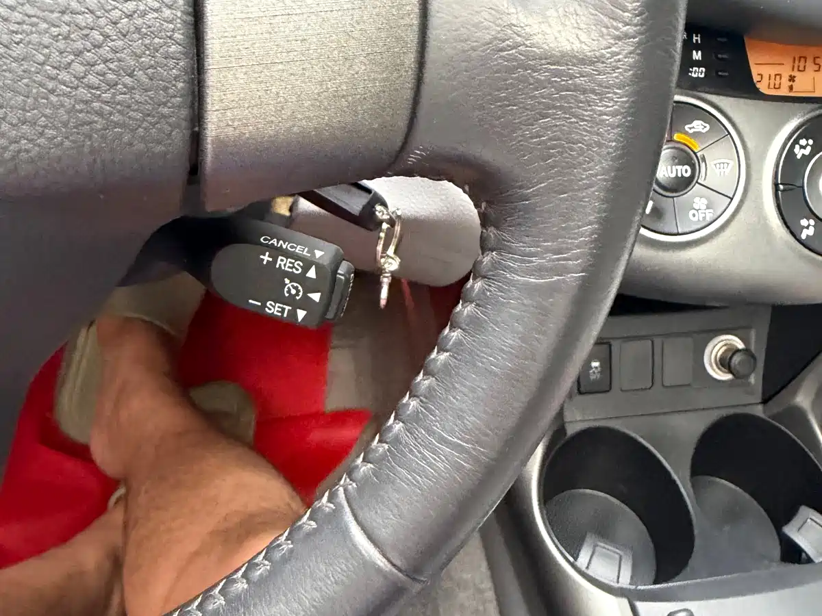 Toyota RAV4 Rongfang 2009 2.0L Automatic Luxury Edition фото 13