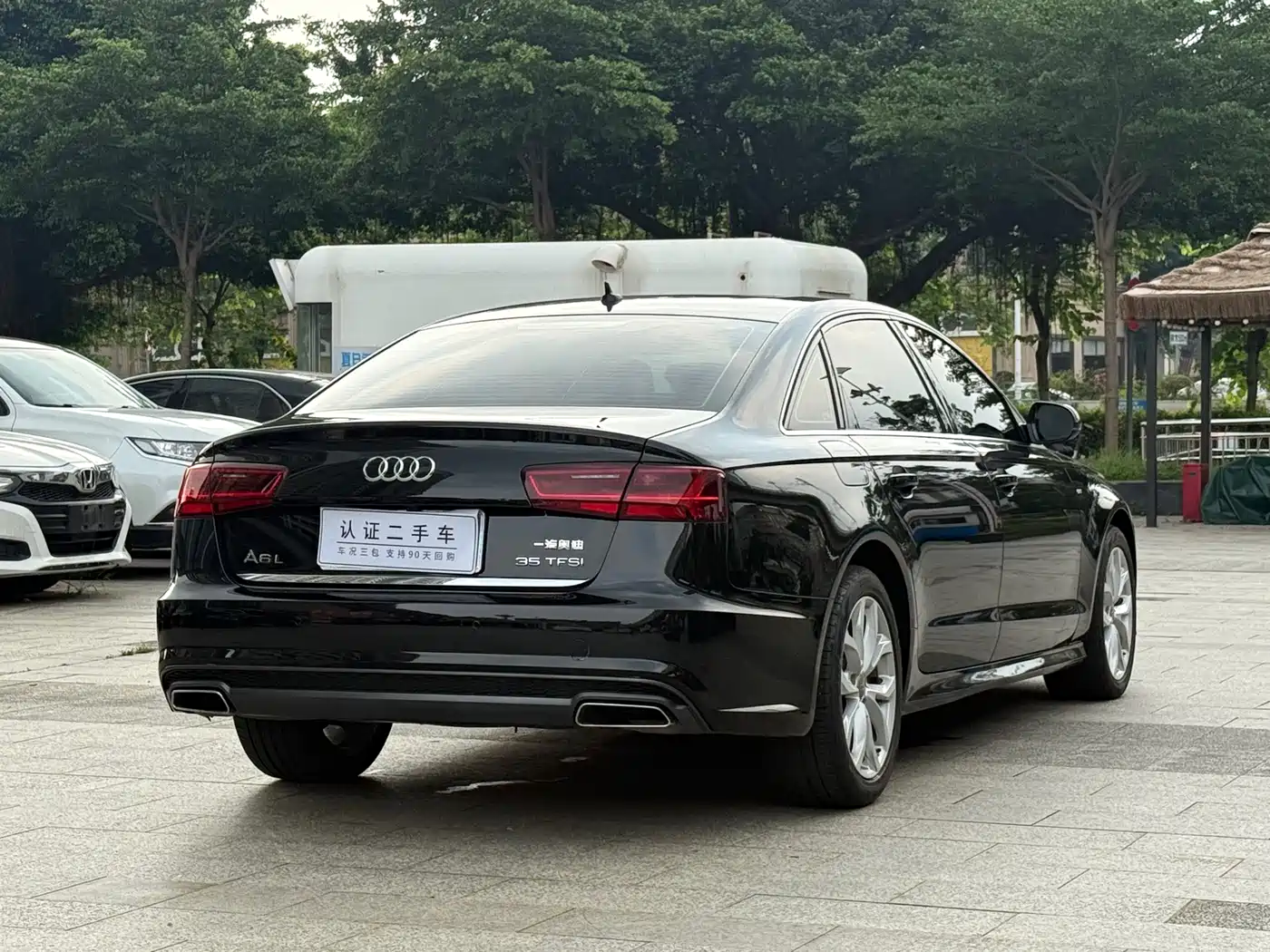 Фото 11 - Audi A6L