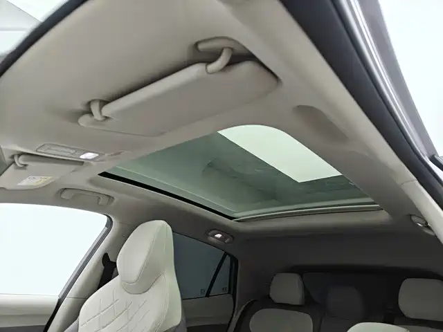 MG MG4 EV 2025 2025 Base Model