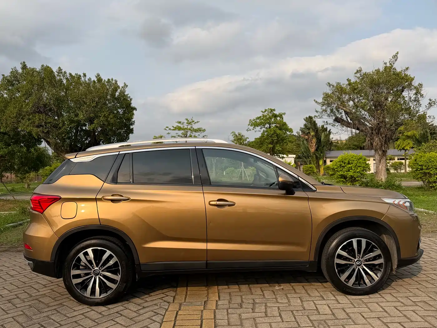 GAC Trumpchi Trumpchi GS4 2015 200T G-DCT Luxury Edition фото 27