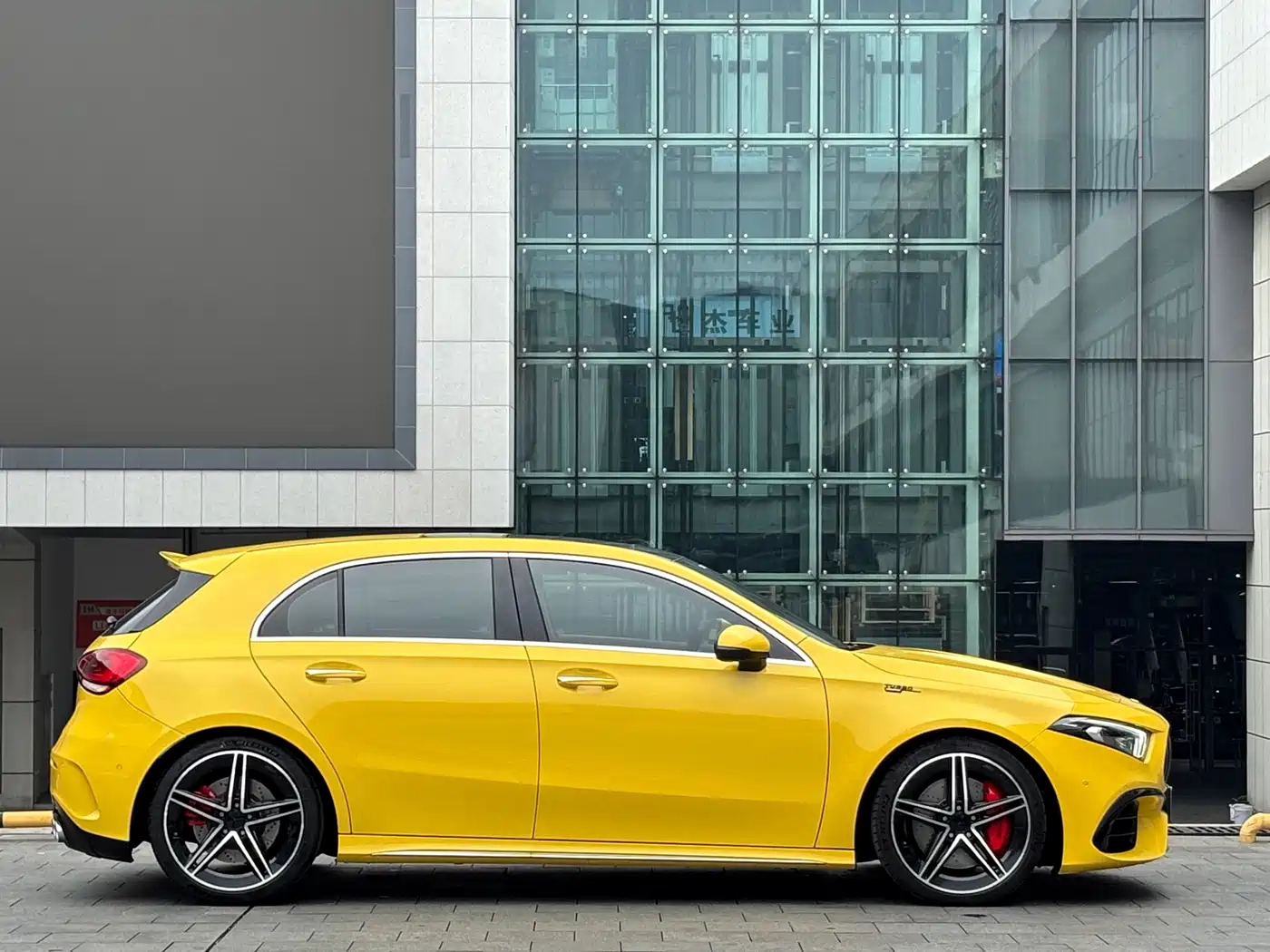 Mercedes-Benz A-Class AMG (Import) 2022 AMG A 45 4MATIC+ фото 4