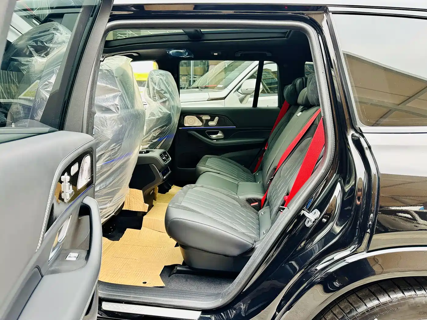 MERCEDES-BENZ GLS AMG