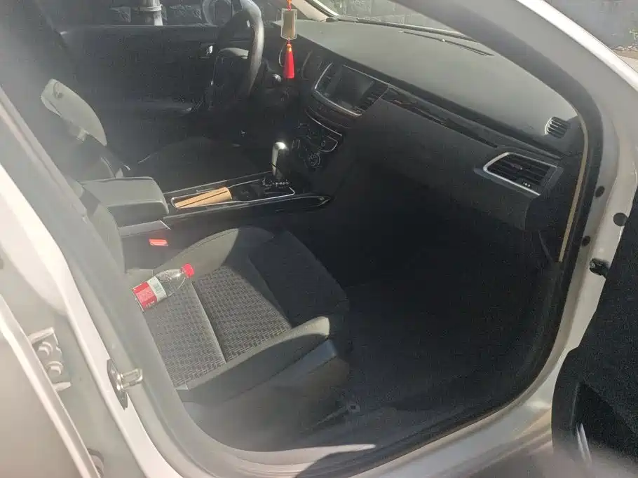 Фото 8 - Peugeot 508