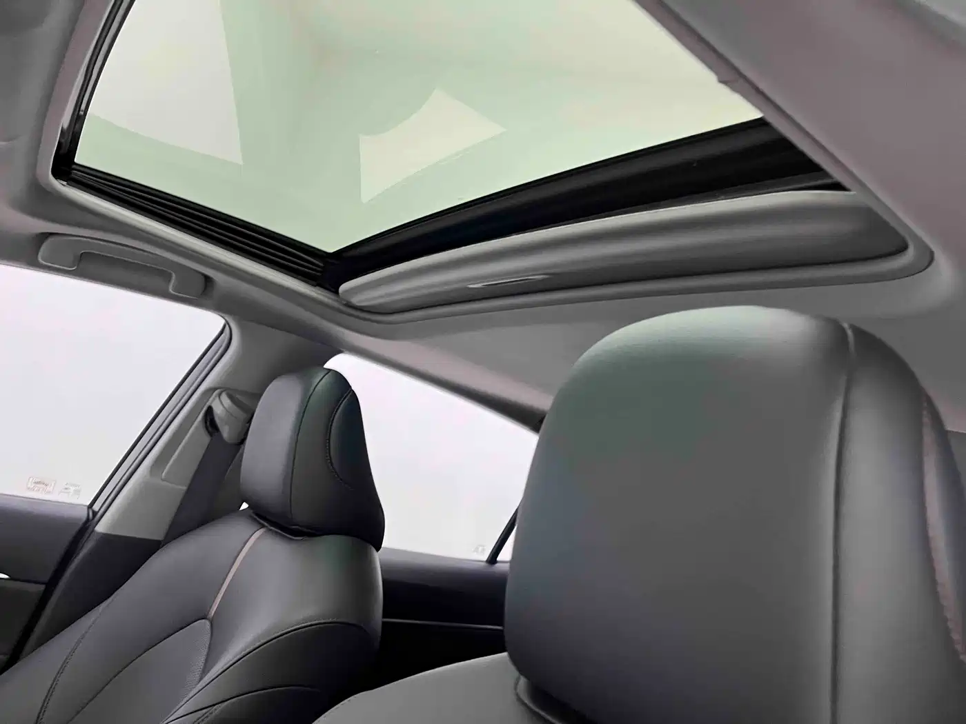Toyota Camry 2018 2.0G Luxury Edition фото 11