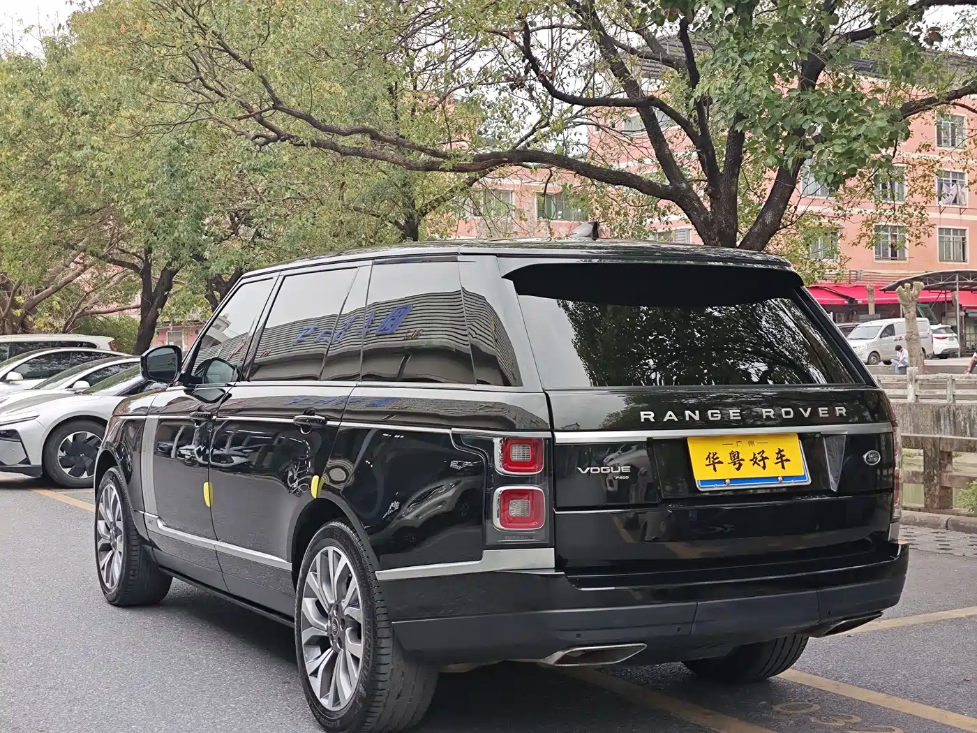 LAND ROVER RANGE ROVER