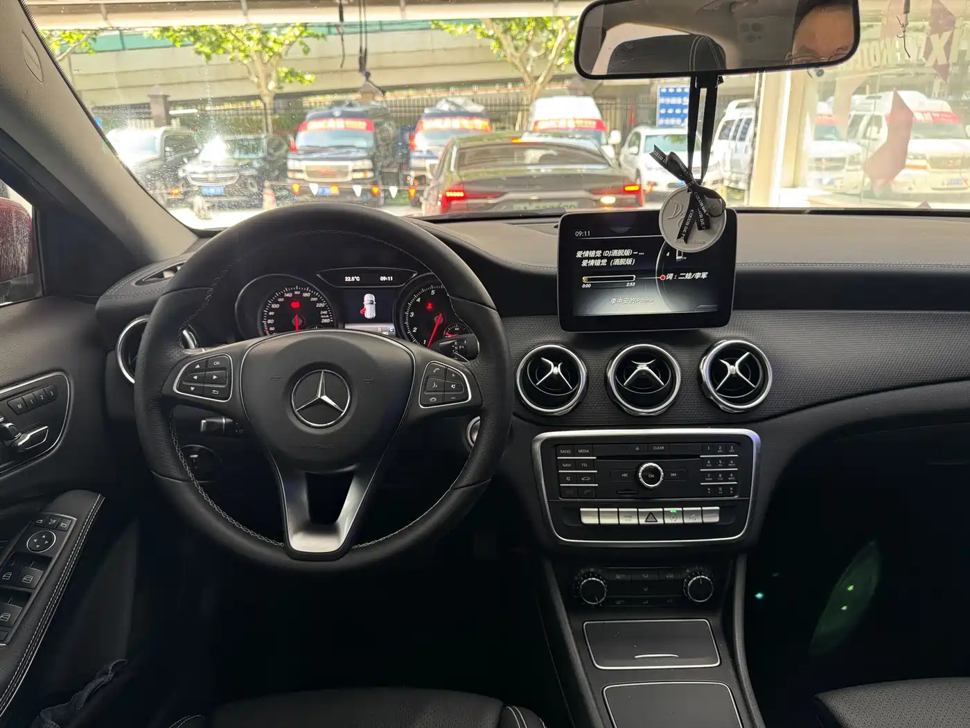 Mercedes-Benz GLA 2017 GLA 200 Fashion фото 7
