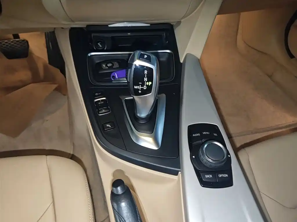 BMW 3 Series 2015 320Li Fashion фото 14