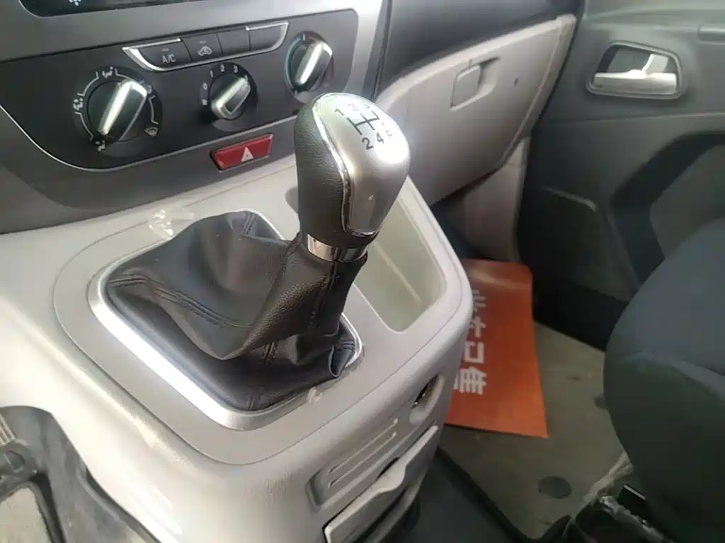  JAC Refine JAC Refine M3 2025 PLUS 1.5T Manual Classic 7-Seater 14