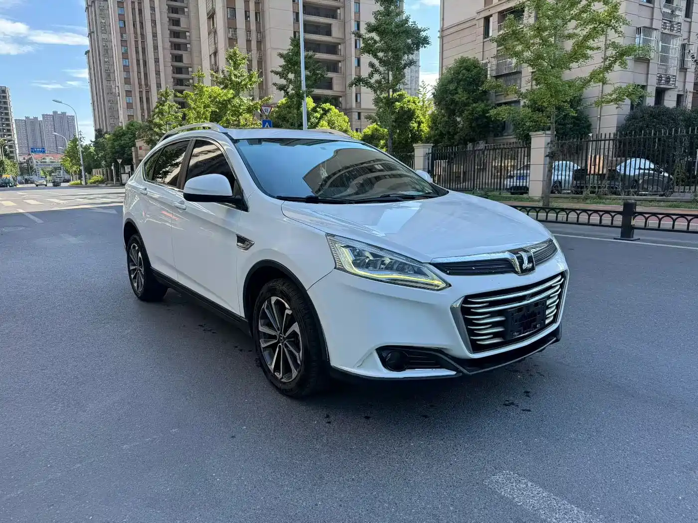 Luxgen U6 SUV 2017 2017 Facelift 1.6T Trend