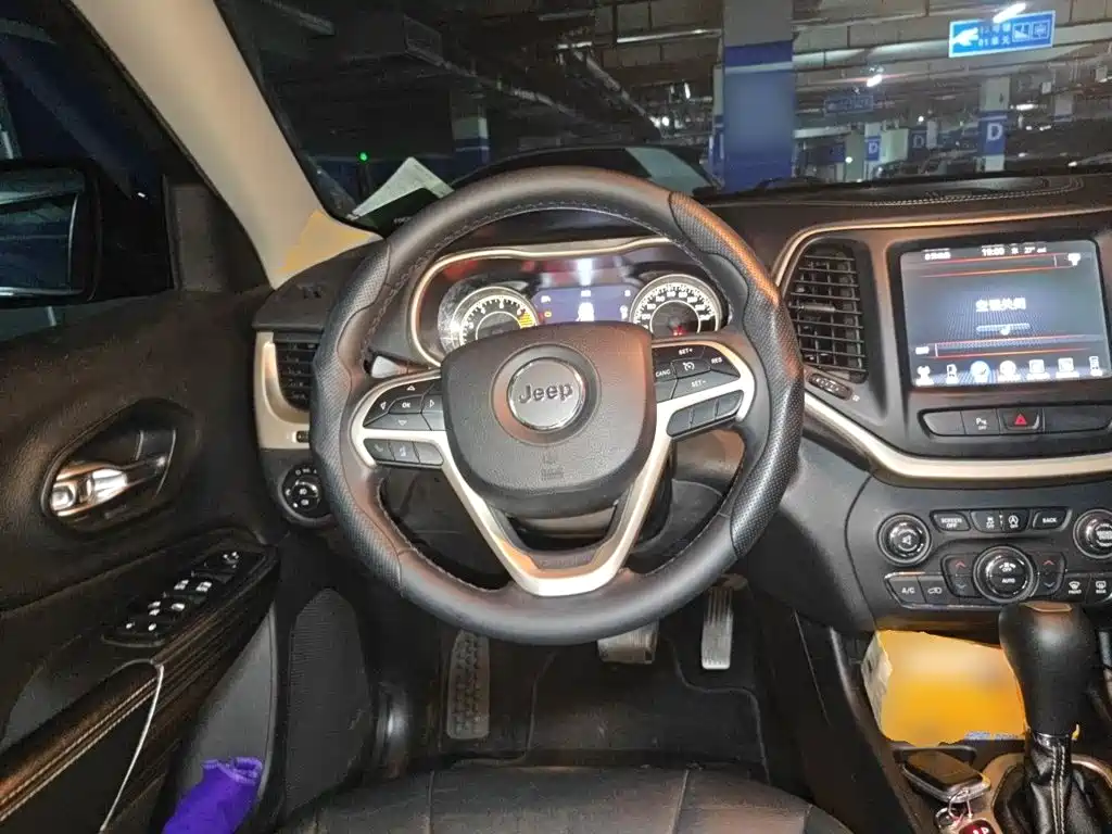 Jeep Cherokee 2019 2017 2.0L Superior Edition