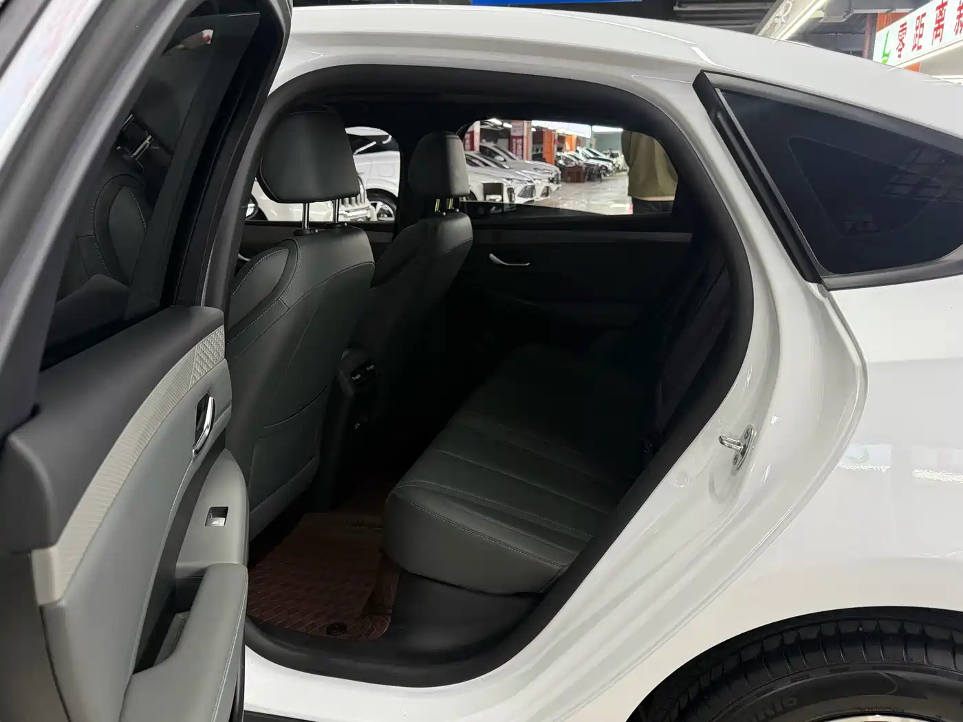 BYD Qin PLUS 2026 2026 Model DM-i 210KM Progressive Edition