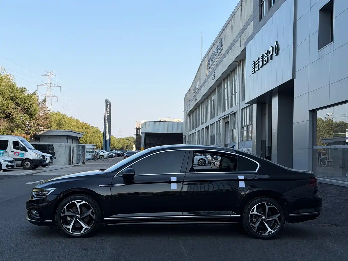 Volkswagen Magotan 2023 2 Million Units Anniversary Edition 330TSI DSG Leading Type фото 4