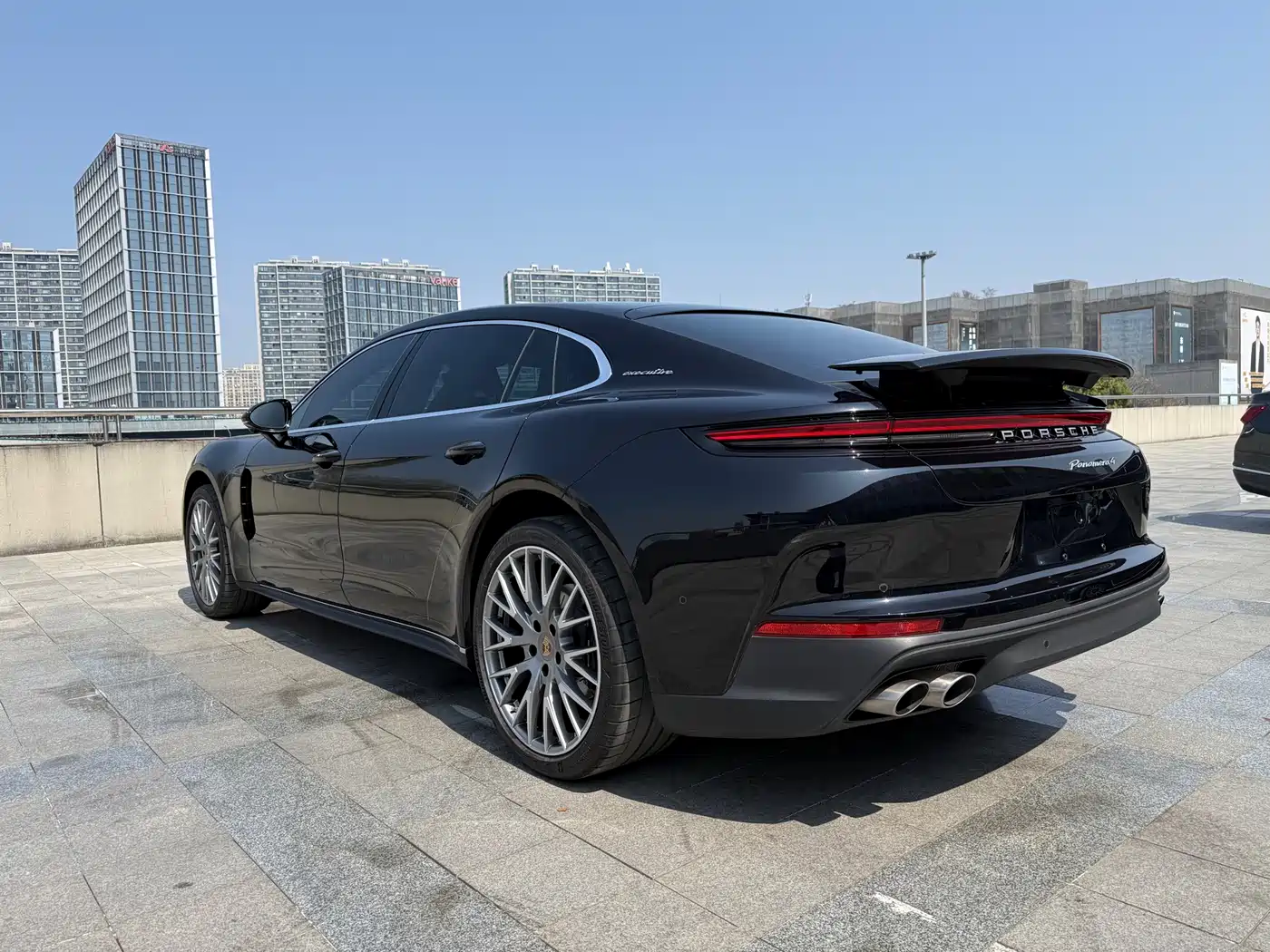 Porsche Panamera 2026 Panamera 4 Executive Long Wheelbase 2.9T фото 21