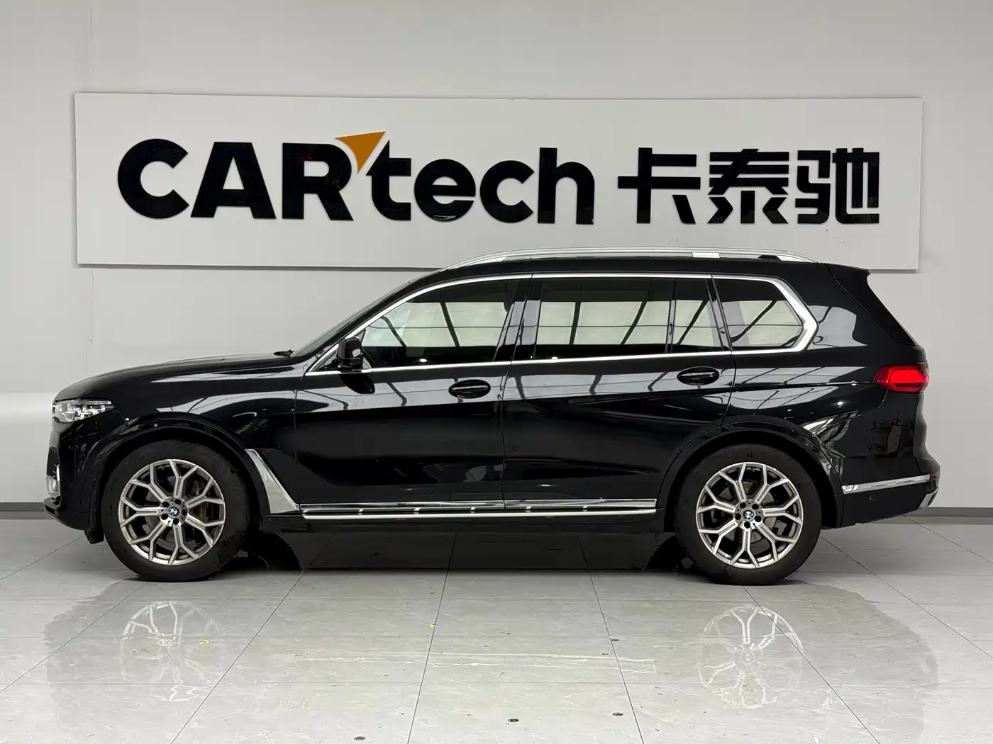 BMW X7 2021 Facelift xDrive40i Leading Luxury Package фото 4
