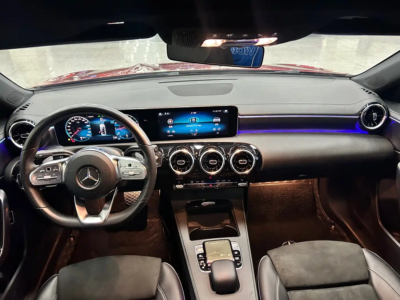 Mercedes-Benz A-Class 2019 Facelift A 200 L Sports Sedan фото 10